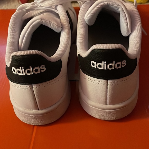 Adidas Cloudfoam - Picture 2 of 4